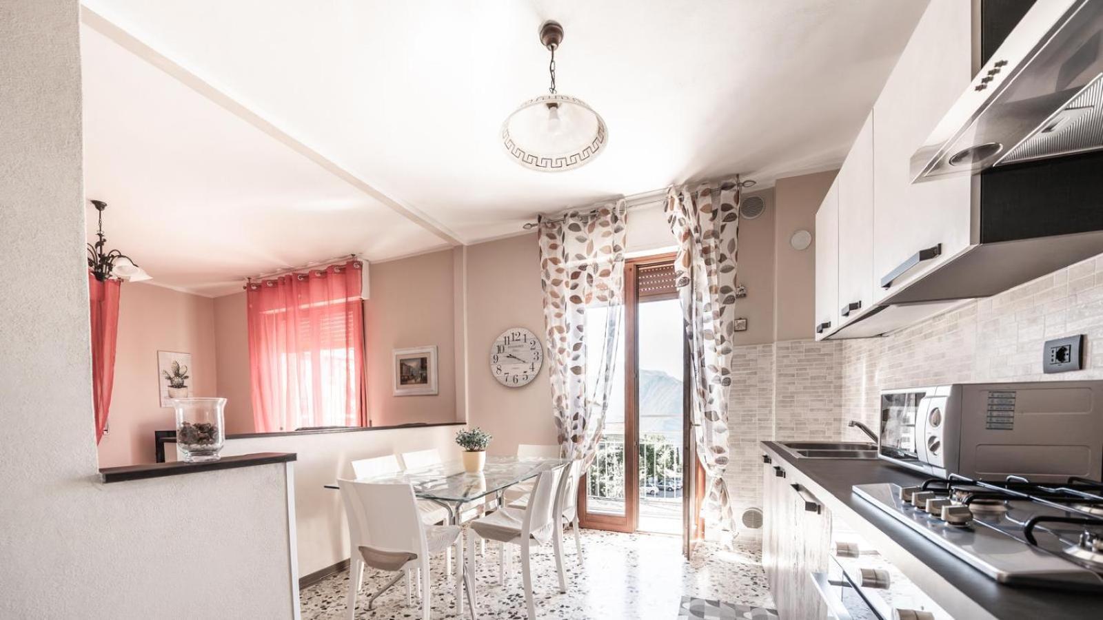 Brezza Di Lago Costa Volpino Exteriör bild